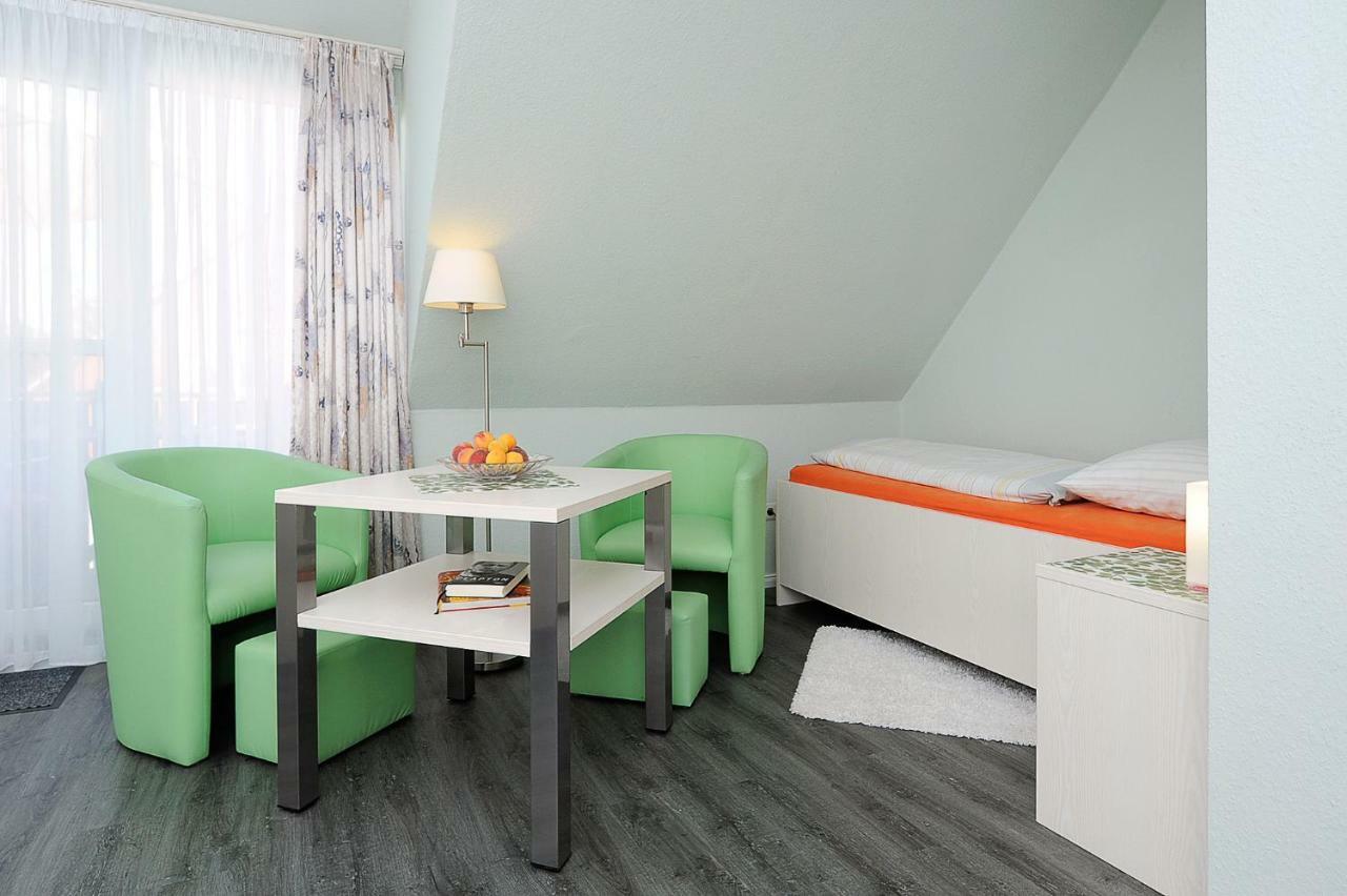 Hotel Garni Haus Am Meer Neuharlingersiel Eksteriør bilde