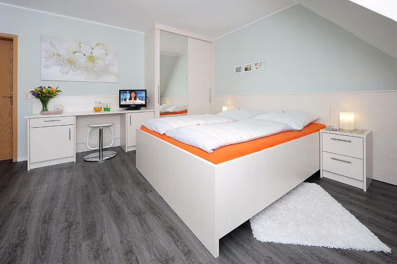 Hotel Garni Haus Am Meer Neuharlingersiel Eksteriør bilde